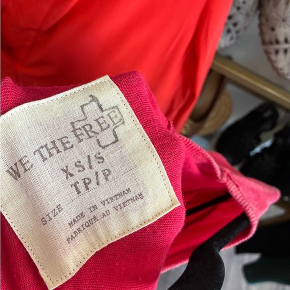 We the Free red boho flowy blouse size XS NWT - Picture 3 of 3